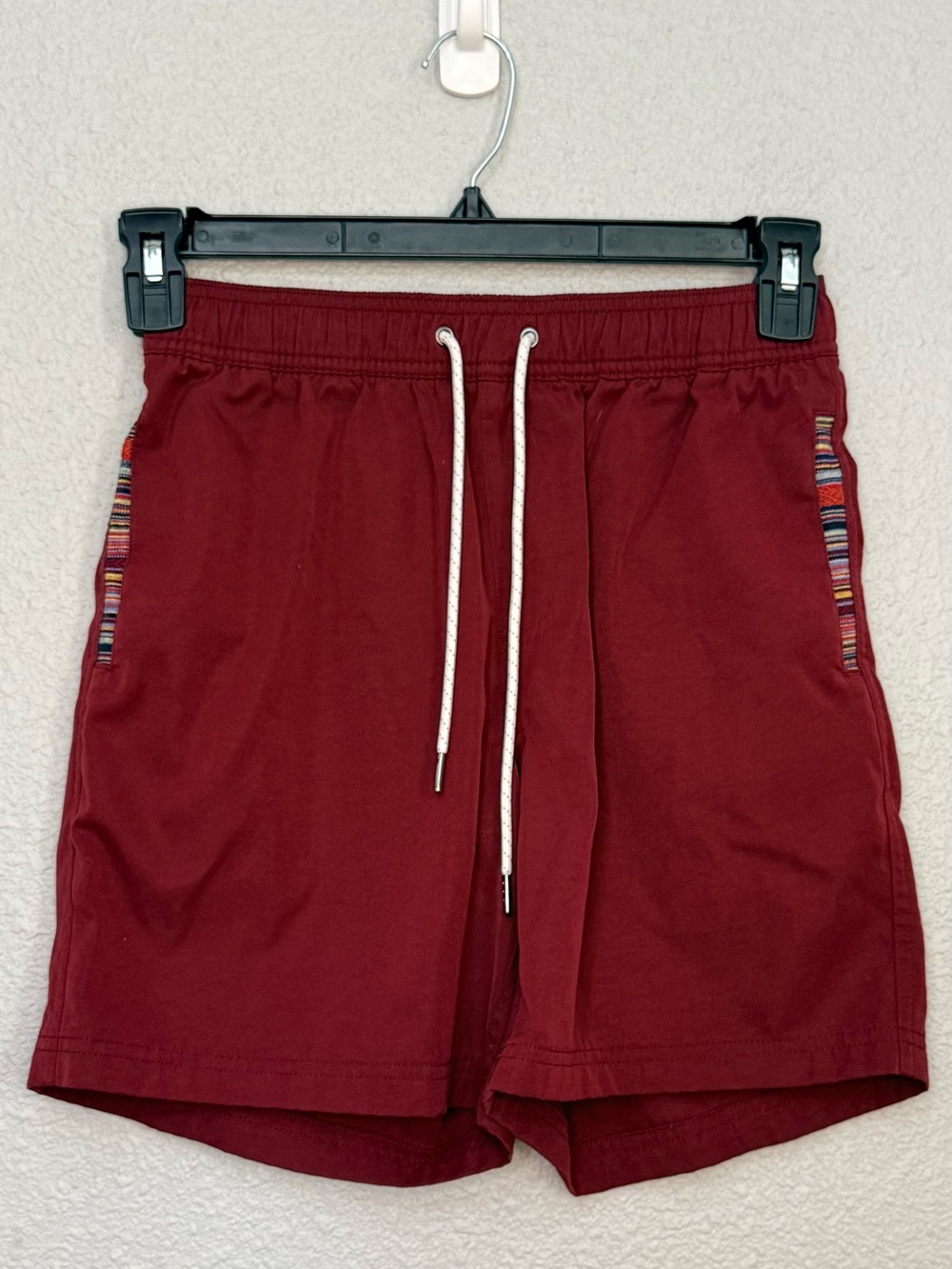 Wowie | The Daily Shorts | Maroon Color | Size Small